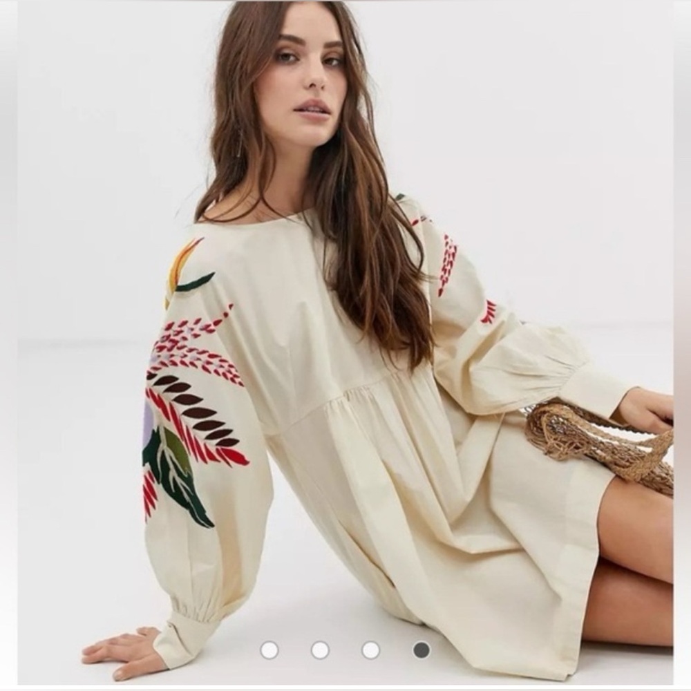 FREE PEOPLE MINI EMBROIDERED OBSESSIONS DRESS IN CREAM SIZE SMALL